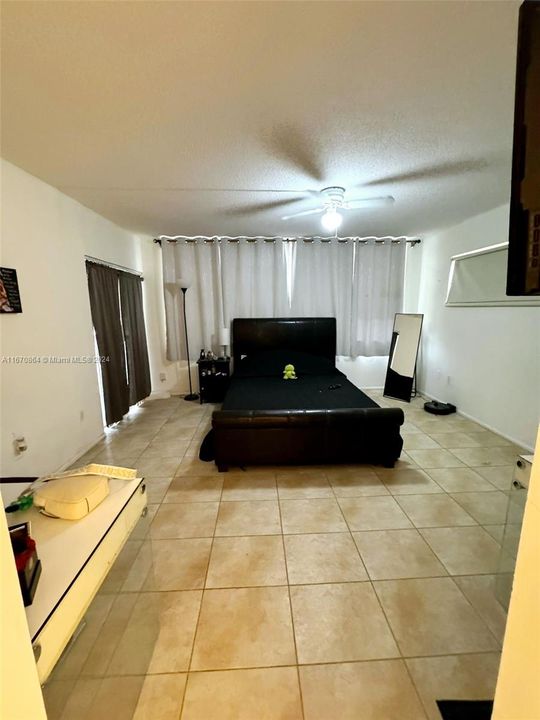 For Rent: $2,150 (2 beds, 2 baths, 1315 Square Feet)