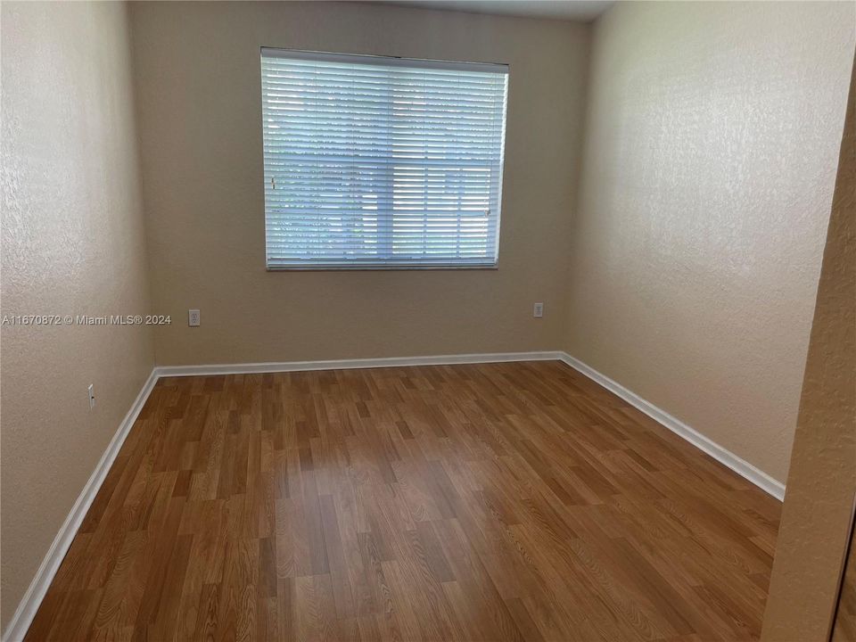 For Rent: $2,995 (3 beds, 2 baths, 1288 Square Feet)