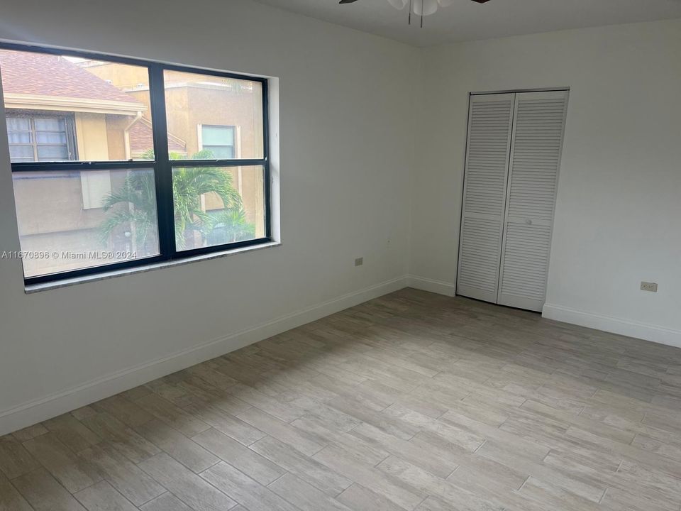 En Venta: $299,000 (2 camas, 1 baños, 1000 Pies cuadrados)