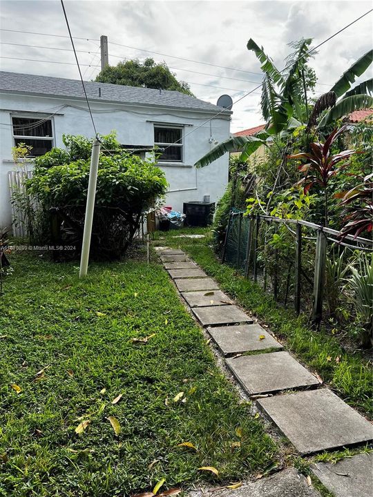 En Venta: $750,000 (3 camas, 1 baños, 0 Pies cuadrados)