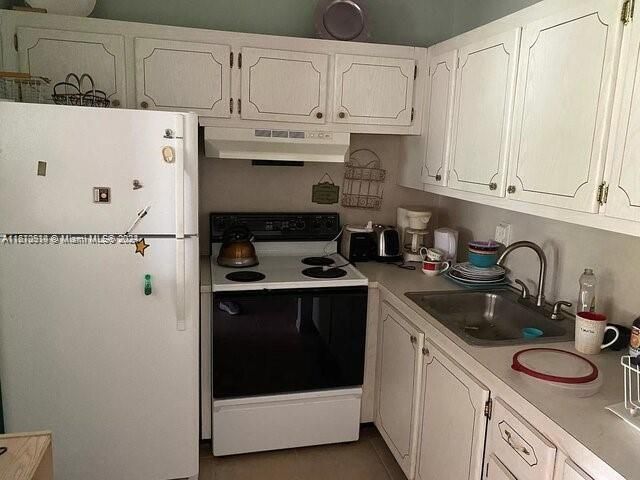 For Rent: $1,450 (1 beds, 1 baths, 570 Square Feet)