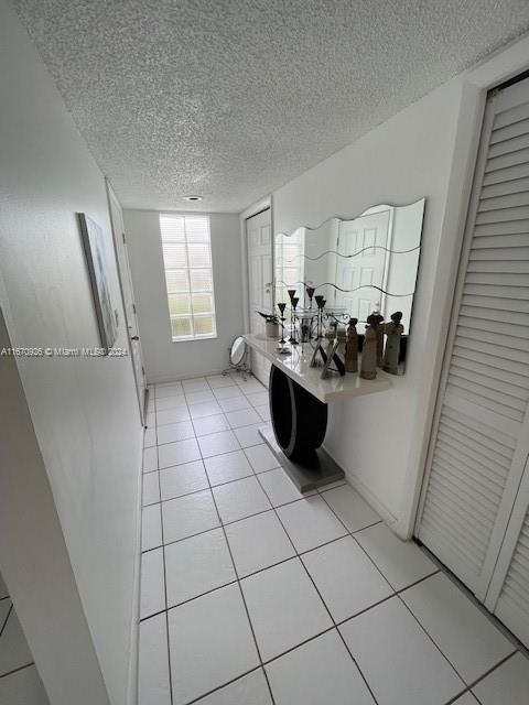 For Sale: $335,000 (2 beds, 2 baths, 1220 Square Feet)