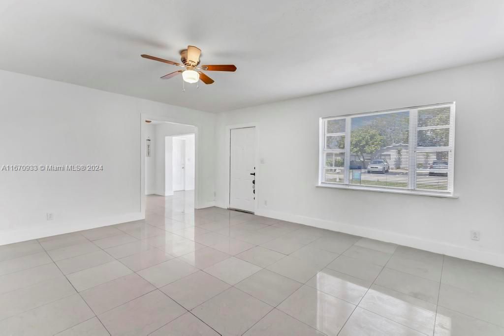 For Sale: $460,000 (3 beds, 2 baths, 1350 Square Feet)