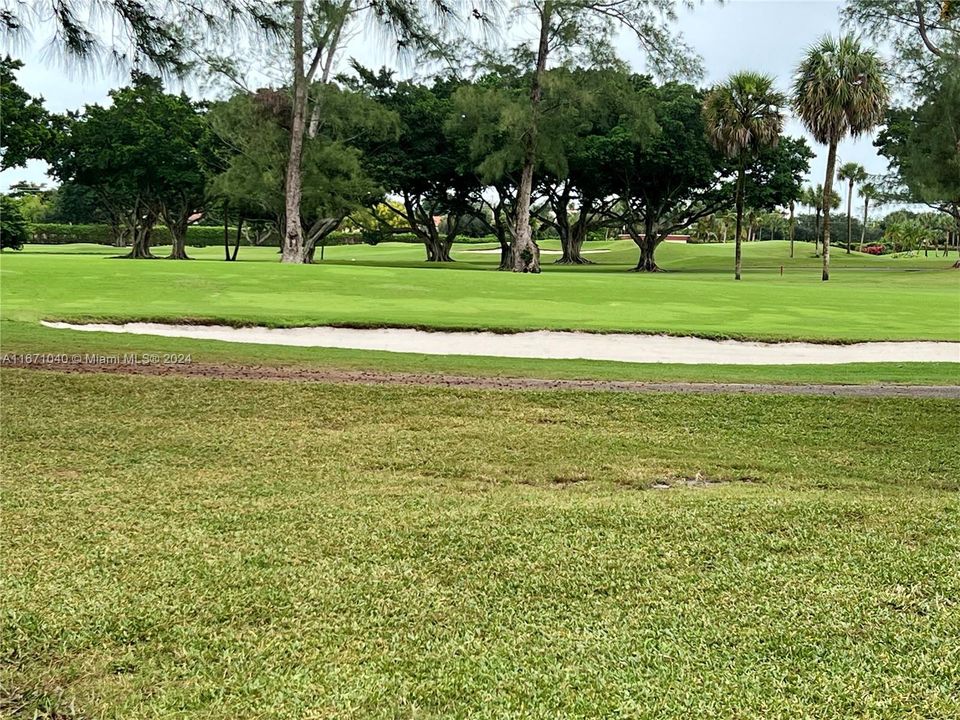 合同活跃: $120,000 (2 贝兹, 2 浴室, 1170 平方英尺)