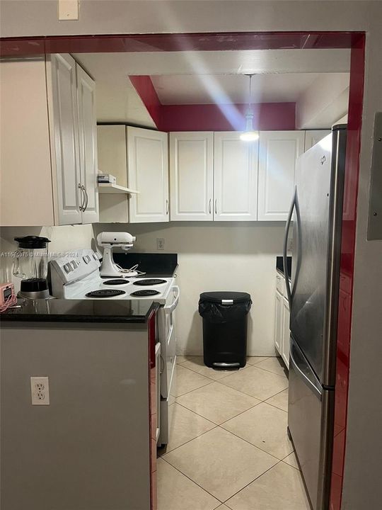 For Sale: $209,000 (1 beds, 1 baths, 635 Square Feet)