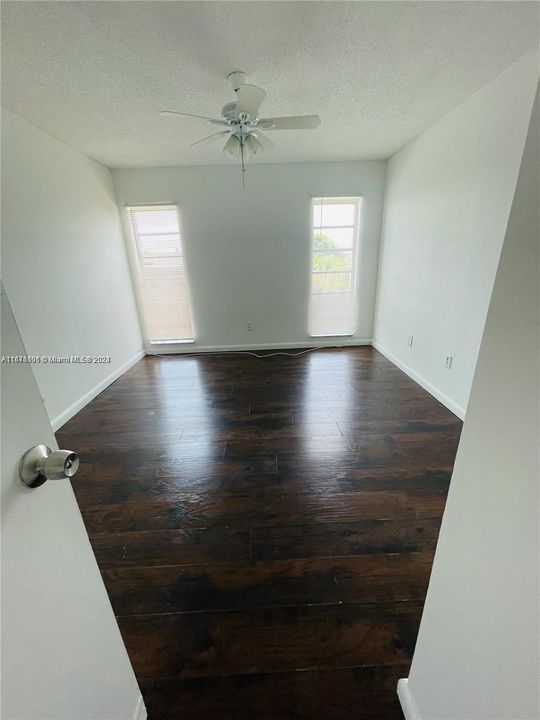 For Rent: $1,850 (2 beds, 2 baths, 1220 Square Feet)