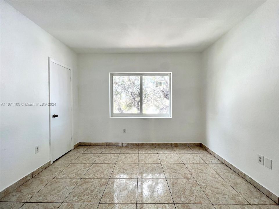 For Rent: $2,600 (3 beds, 2 baths, 1150 Square Feet)