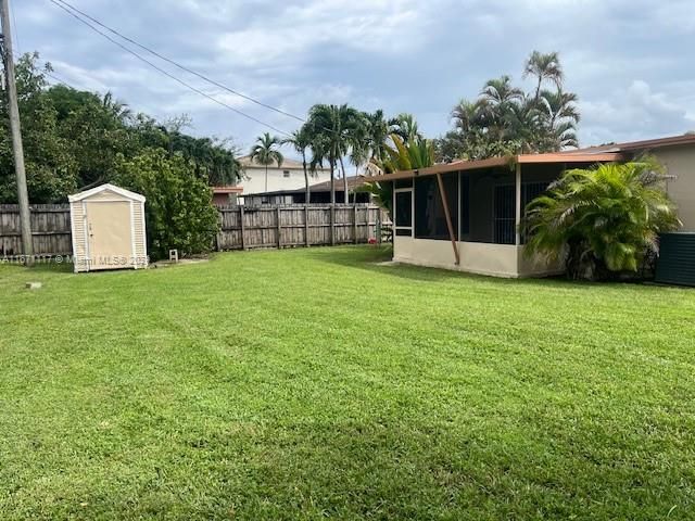 For Sale: $898,000 (4 beds, 2 baths, 1863 Square Feet)