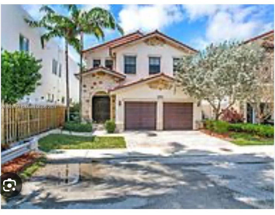 For Sale: $1,850,000 (4 beds, 4 baths, 3781 Square Feet)