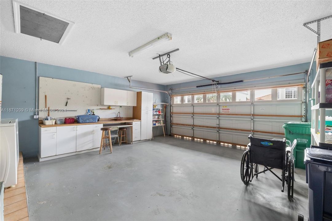 For Sale: $685,000 (4 beds, 2 baths, 2072 Square Feet)