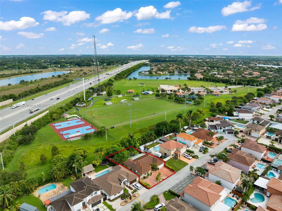 Active With Contract: $685,000 (4 beds, 2 baths, 2072 Square Feet)