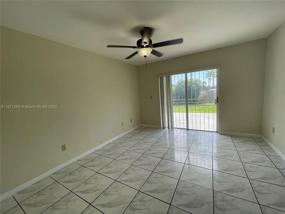 For Rent: $3,600 (4 beds, 2 baths, 1543 Square Feet)