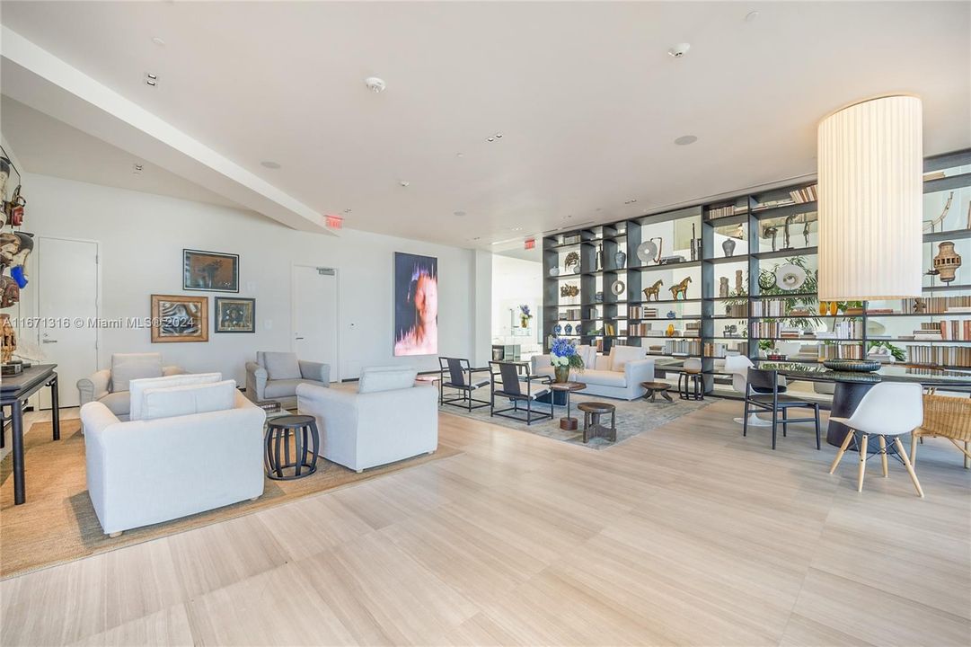 For Sale: $3,995,000 (2 beds, 2 baths, 2642 Square Feet)