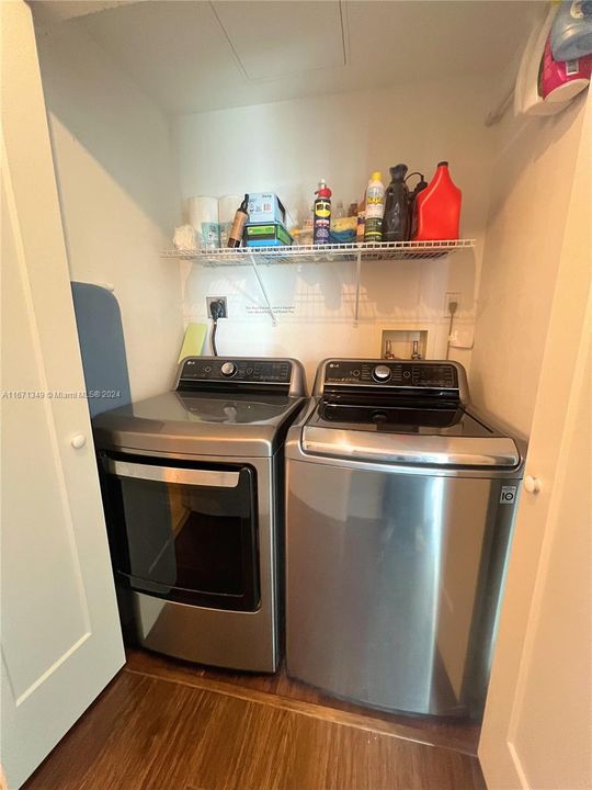 For Rent: $3,900 (2 beds, 2 baths, 1093 Square Feet)