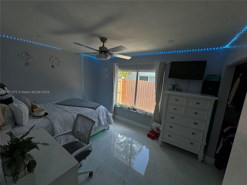 En Venta: $849,999 (4 camas, 2 baños, 0 Pies cuadrados)