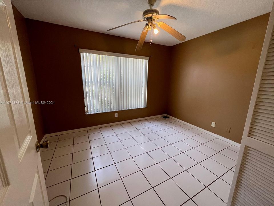 For Rent: $3,200 (3 beds, 2 baths, 1354 Square Feet)