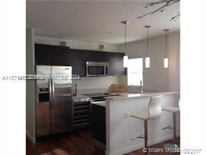 For Sale: $260,000 (1 beds, 1 baths, 653 Square Feet)