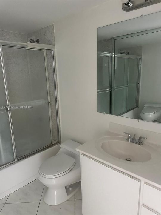 For Rent: $3,000 (2 beds, 2 baths, 1064 Square Feet)