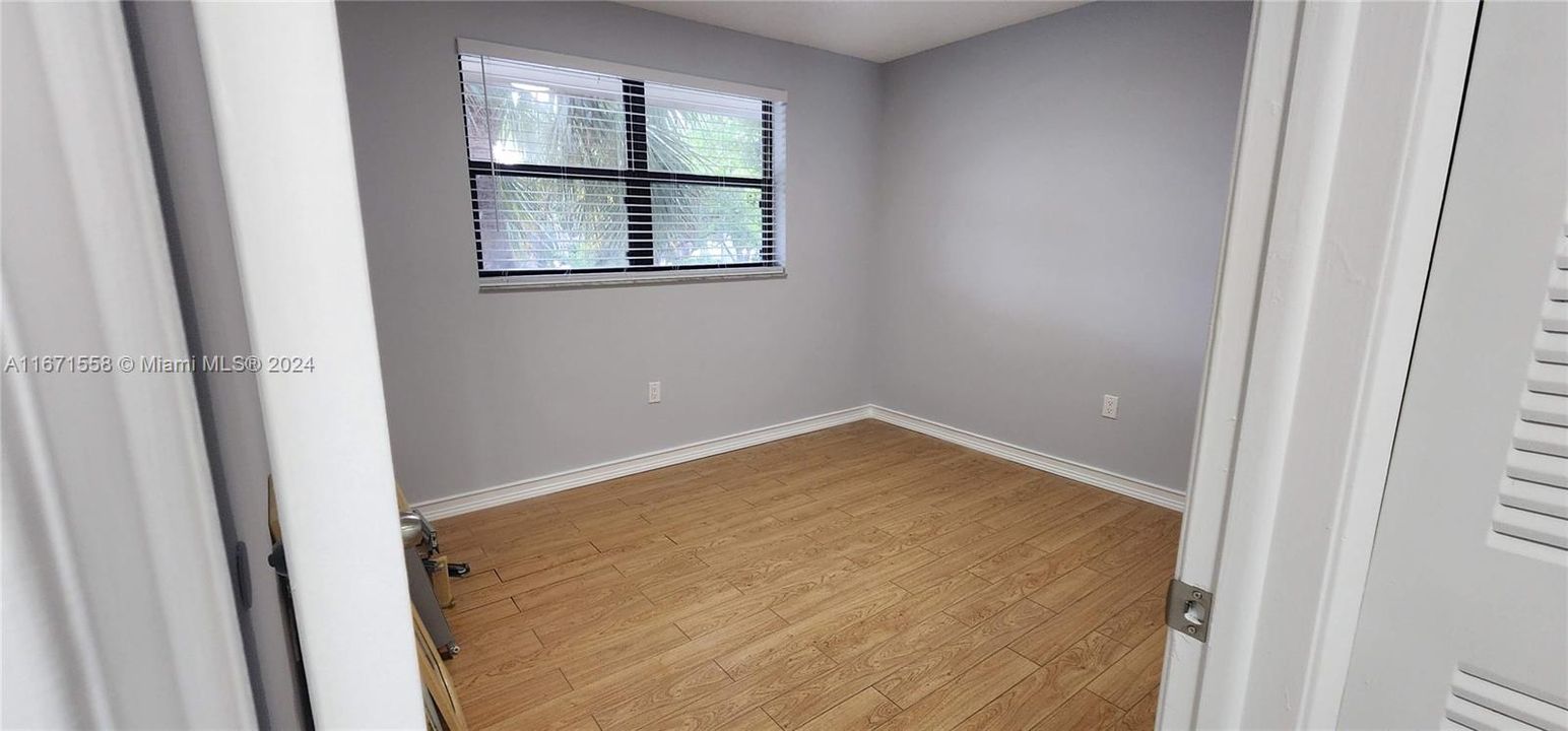 For Rent: $2,100 (2 beds, 2 baths, 986 Square Feet)