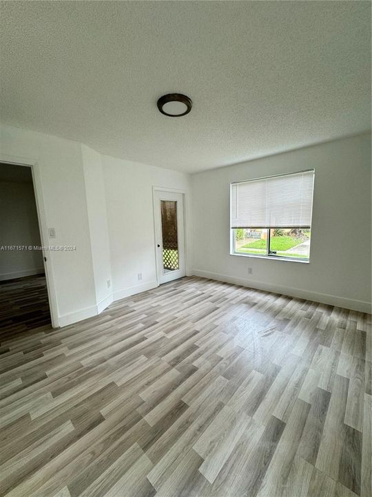 For Rent: $2,250 (2 beds, 2 baths, 1044 Square Feet)