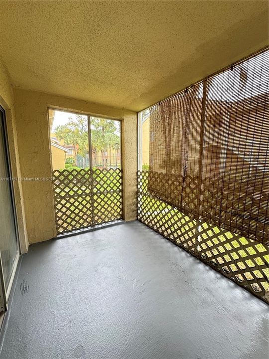 For Rent: $2,250 (2 beds, 2 baths, 1044 Square Feet)