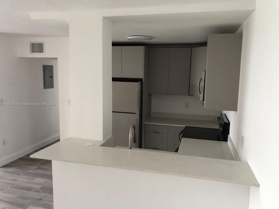 En Venta: $268,900 (2 camas, 2 baños, 914 Pies cuadrados)