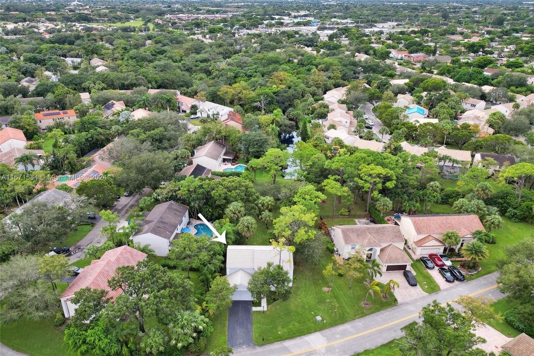 For Sale: $725,000 (4 beds, 2 baths, 2176 Square Feet)