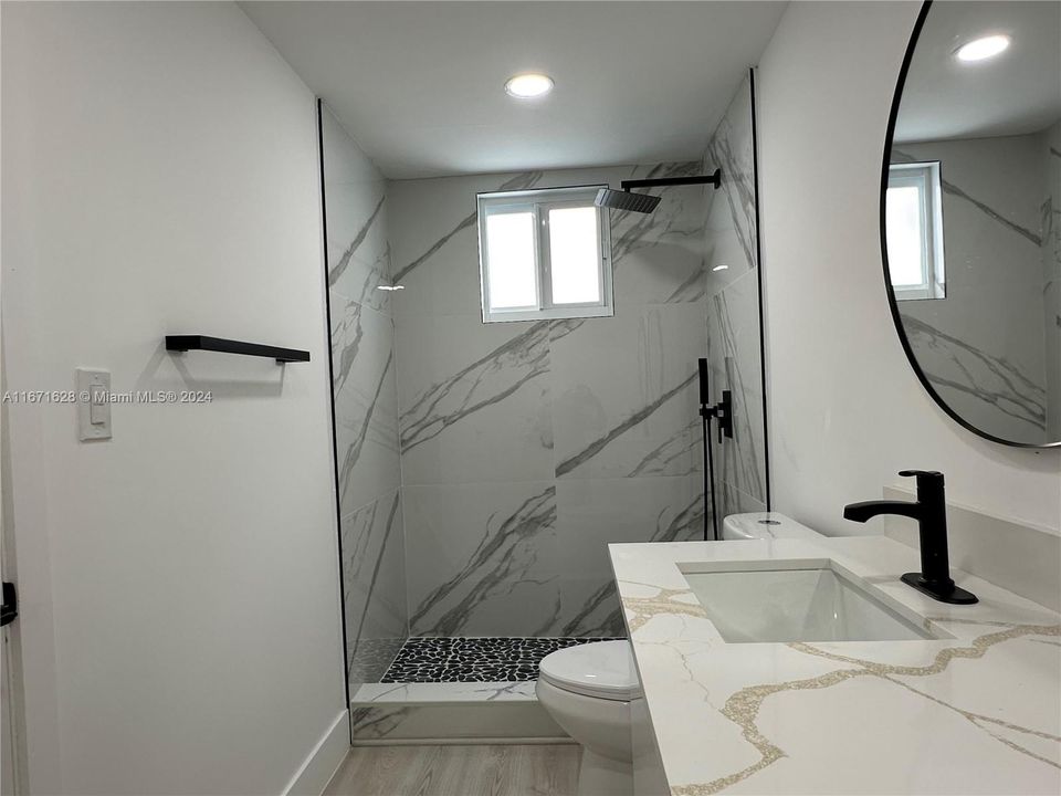 Master bathroom #2