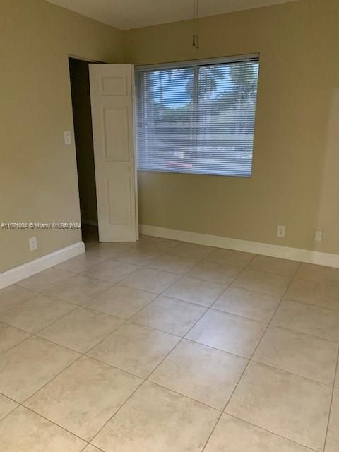 For Rent: $2,450 (2 beds, 2 baths, 1224 Square Feet)