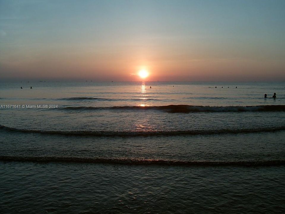 Beach shot of sunrise