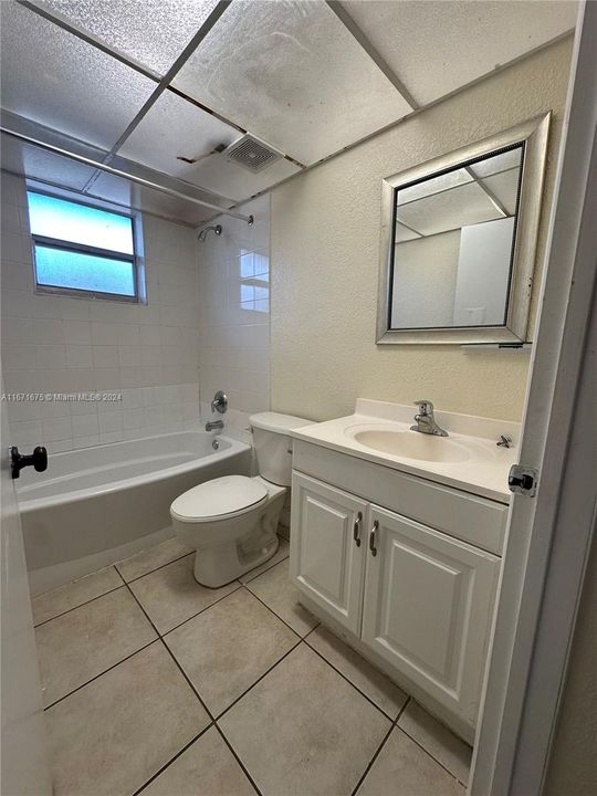 For Rent: $1,550 (1 beds, 1 baths, 736 Square Feet)