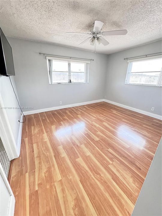 For Rent: $2,100 (2 beds, 2 baths, 1021 Square Feet)