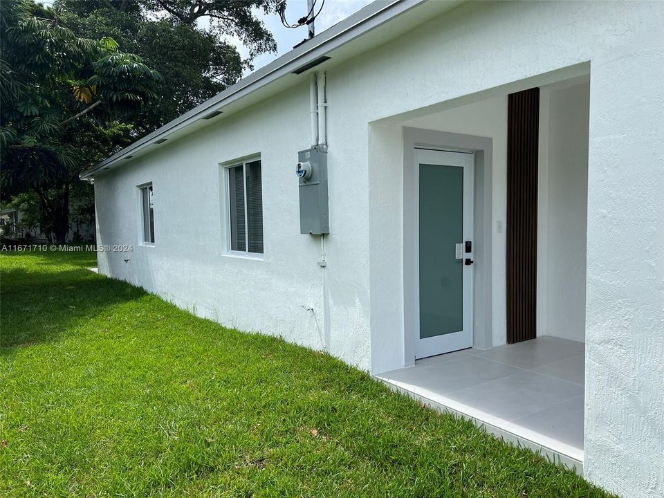 En Venta: $599,000 (3 camas, 2 baños, 1480 Pies cuadrados)