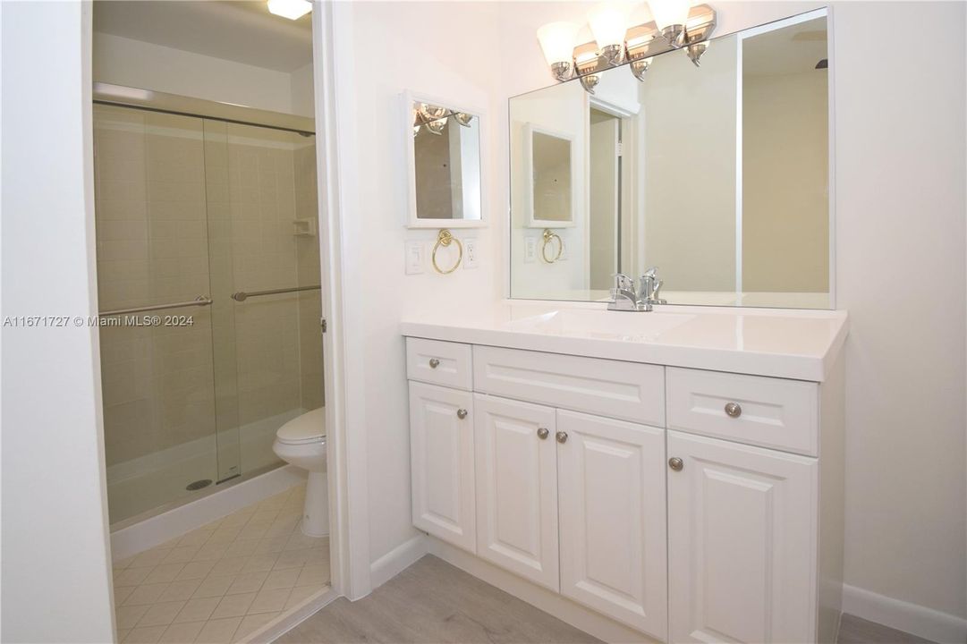 1st bathroom-primary suite