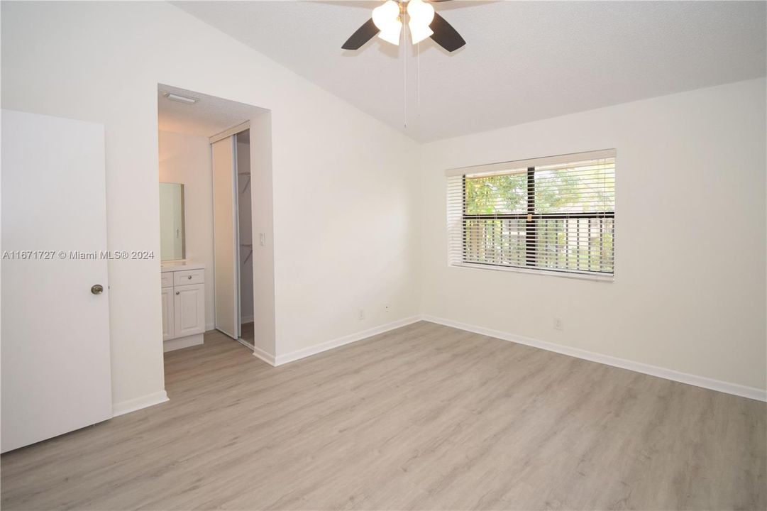 For Rent: $2,300 (2 beds, 2 baths, 1332 Square Feet)