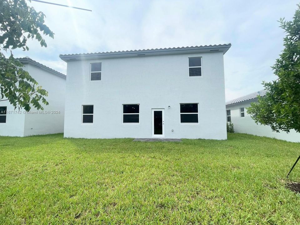 For Rent: $4,400 (4 beds, 3 baths, 2439 Square Feet)