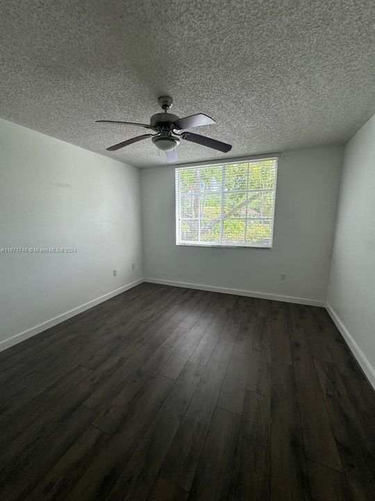 For Rent: $2,500 (2 beds, 2 baths, 983 Square Feet)