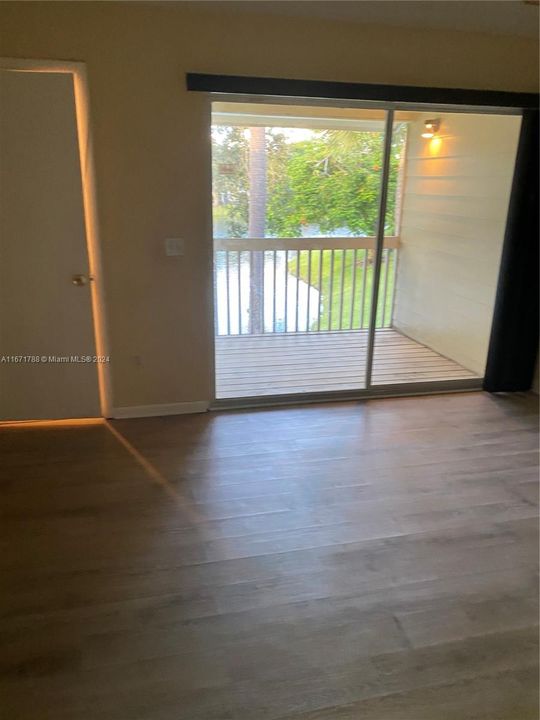 For Rent: $2,095 (2 beds, 2 baths, 1177 Square Feet)