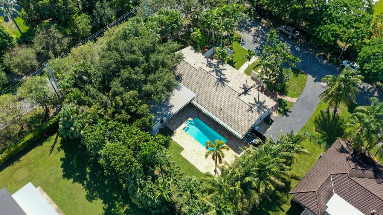 En Venta: $2,599,000 (4 camas, 3 baños, 3131 Pies cuadrados)