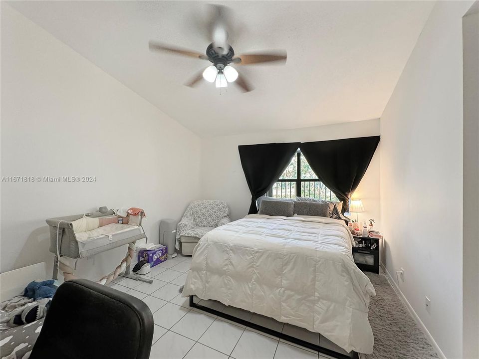 For Sale: $340,000 (2 beds, 2 baths, 1332 Square Feet)