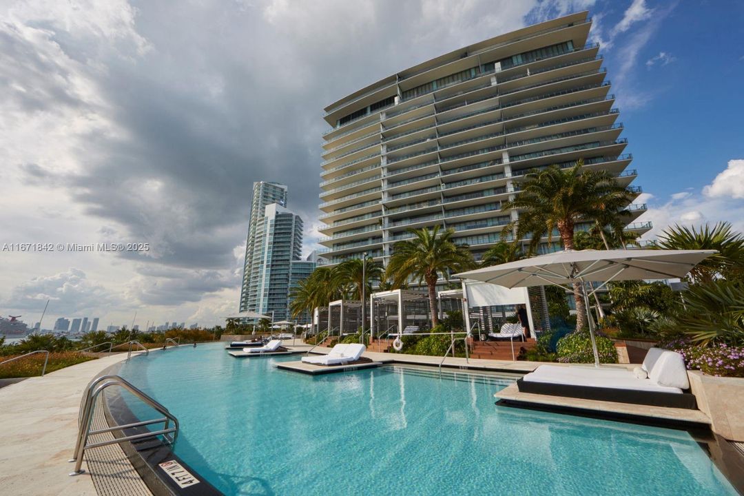 For Sale: $12,995,000 (4 beds, 3 baths, 4154 Square Feet)