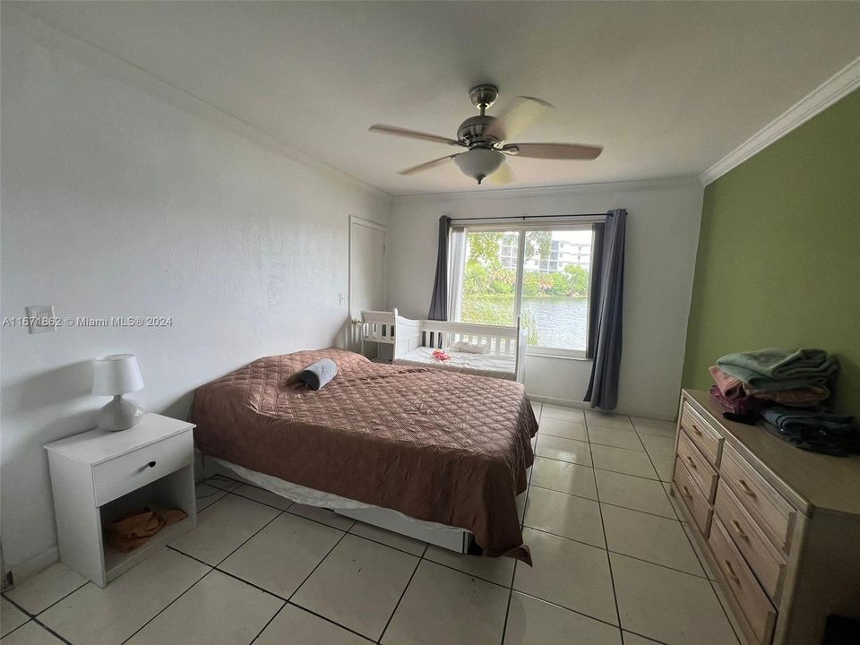 For Rent: $2,400 (2 beds, 2 baths, 1025 Square Feet)