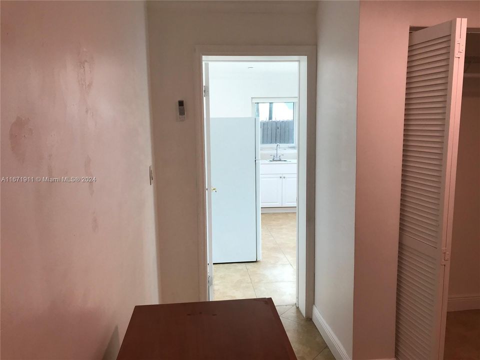 For Rent: $1,500 (1 beds, 1 baths, 2134 Square Feet)