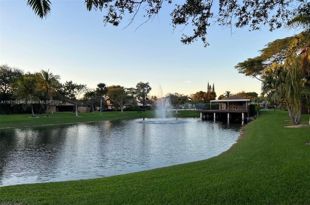 For Sale: $665,000 (3 beds, 2 baths, 1396 Square Feet)