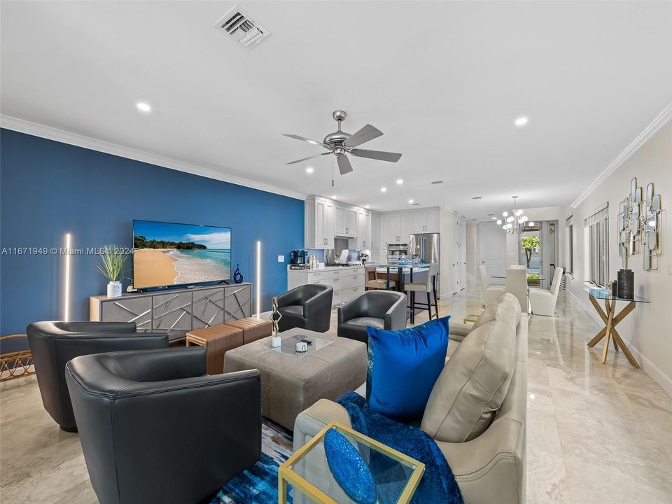 Active With Contract: $1,350,000 (3 beds, 4 baths, 2810 Square Feet)