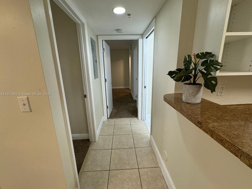 For Rent: $2,000 (2 beds, 2 baths, 1210 Square Feet)