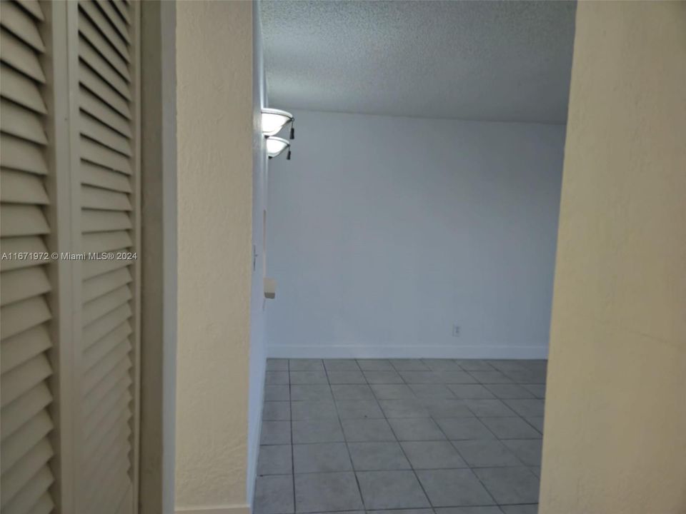 For Rent: $1,825 (1 beds, 1 baths, 605 Square Feet)