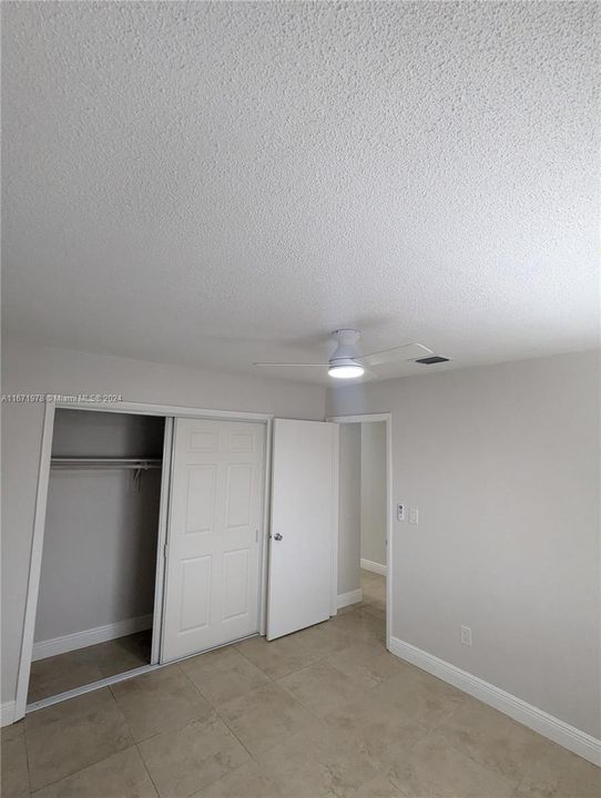 For Rent: $2,200 (2 beds, 1 baths, 3328 Square Feet)