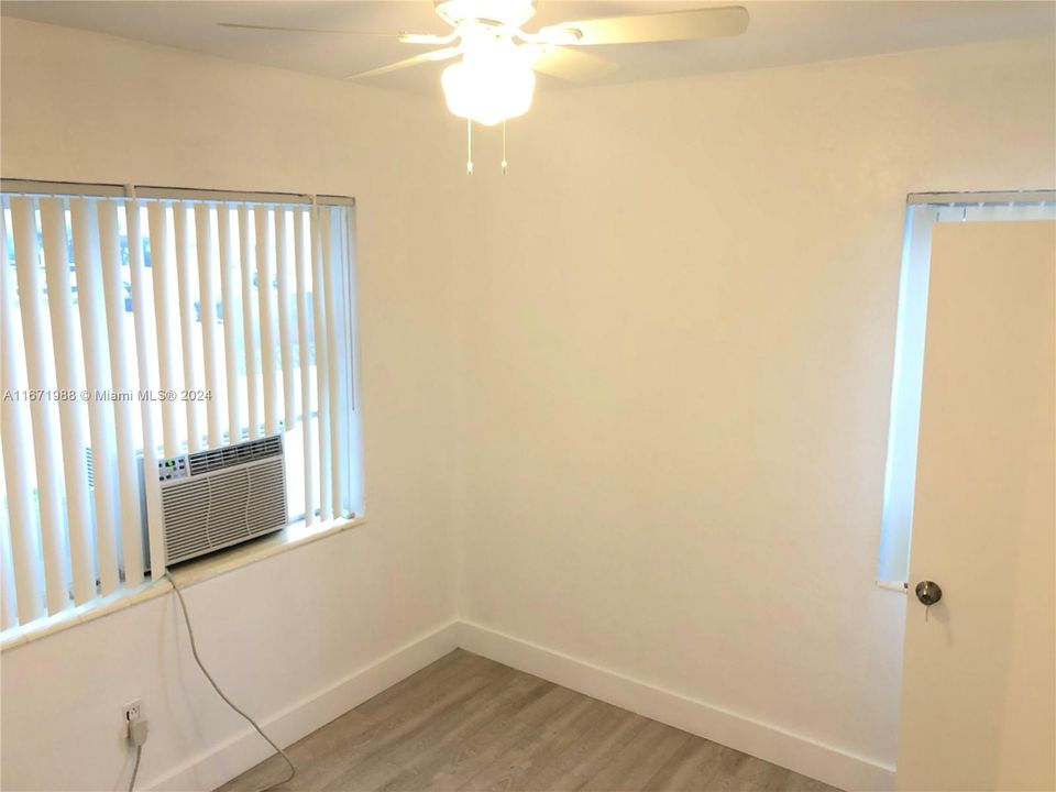 For Rent: $2,150 (1 beds, 1 baths, 592 Square Feet)