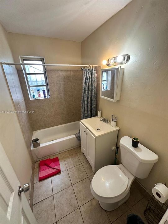 For Sale: $450,000 (2 beds, 1 baths, 950 Square Feet)